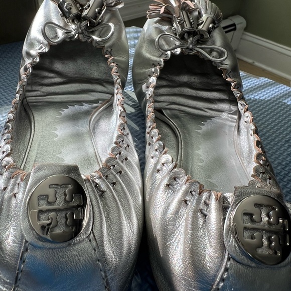 Tory Burch Reese Mestico Tassel Ballet Flats 7.5 shoes - Picture 10 of 12